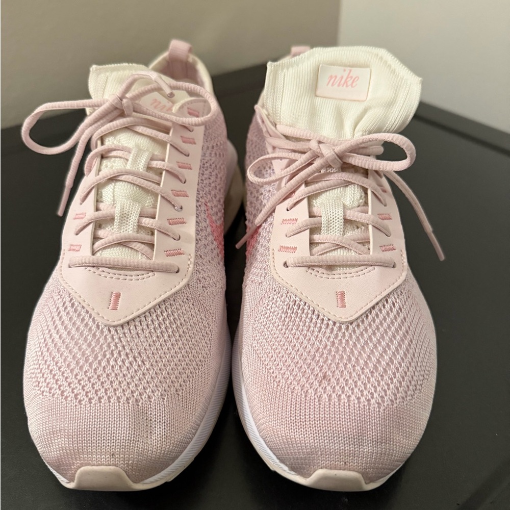 Nike Women's Soft Pink Mesh Sneakers